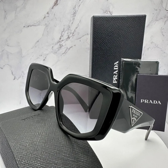 Prada Sunglasses Black Square Oversized Triangle Logo Italy Gradient Lens - Picture 4 of 16